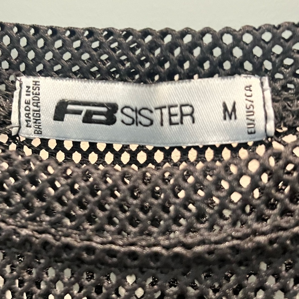 - Fishnet shirt - Picture 2 of 3